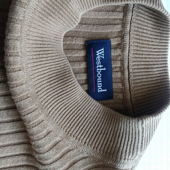 🎥Small Westbound Tan Sweater - Picture 5 of 6